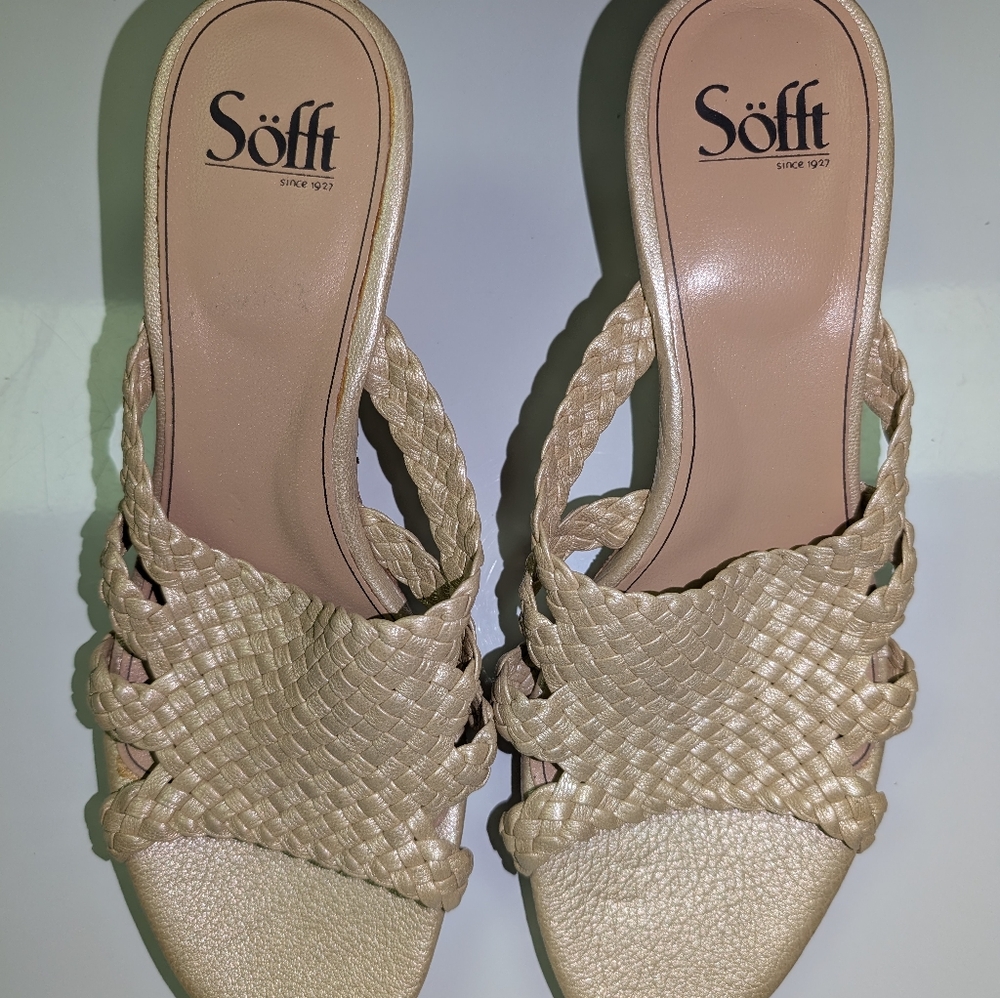 Söfft tan heels
